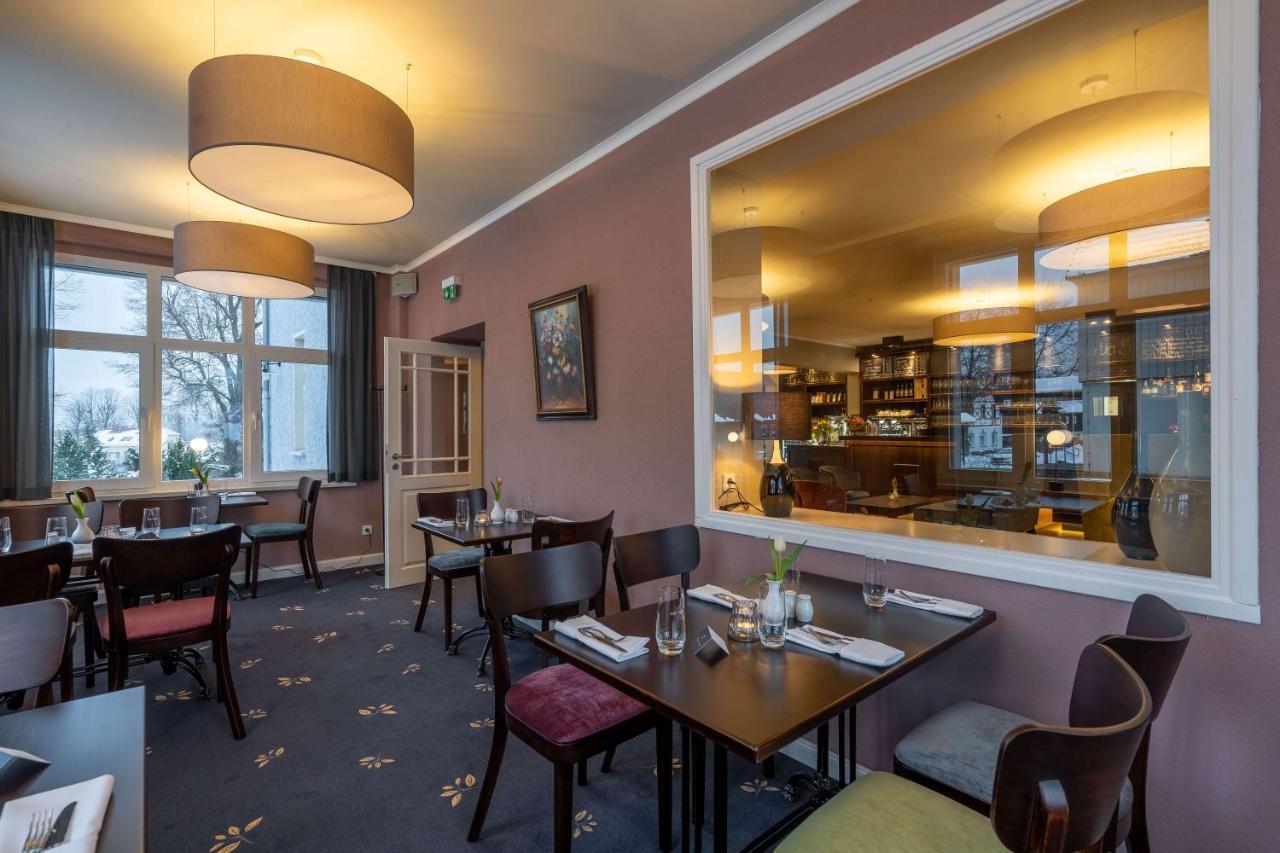 Logis Hotel Quartier 5, Saechsische Schweiz, Mit Restaurant, Cafe & Bar Kurort Gohrisch Eksteriør bilde